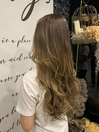 セミロング topstylist ユヒャンのヘアスタイル