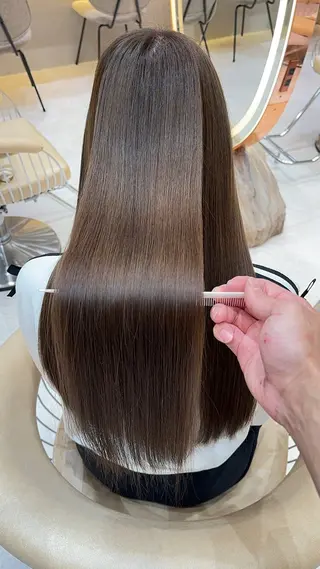 セミロング カラー レイヤー❣️縮毛矯 川村利幸のヘアスタイル