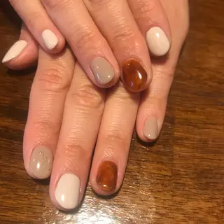 ネイル ECLAT エクラ所属・寺山 千鶴のネイルデザイン