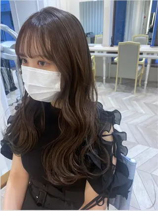 ロング カラー 小顔レイヤー/ ベージュ🤍Rieのヘアスタイル