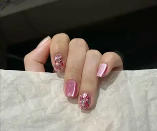 ネイル 高木 維麗絲のネイルデザイン