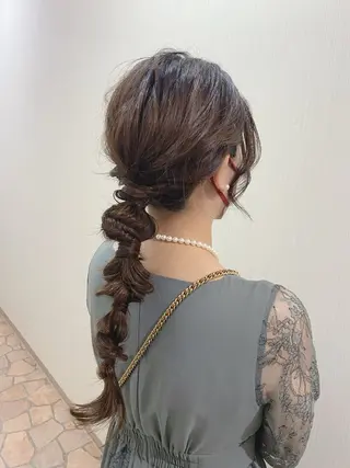 ロング ヘアアレンジ naitre 🌼SHIORI🌼のマツエク・マツパデザイン