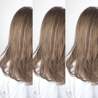 ロング カラー 韓国レイヤーカット/ ダブルカラーのヘアスタイル