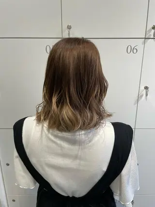 ミディアム カラー 小川 舜人のヘアスタイル