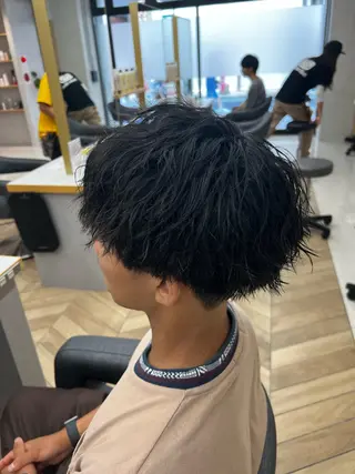 ミディアム パーマ メンズ 🏅メンズ特化 ヤマクラ タイキのヘアスタイル