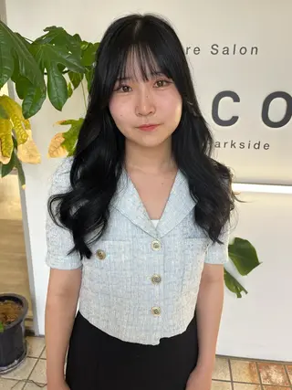 ロング カラー ヘアアレンジ 🫧umu.🫧韓国 /レイヤー/ハッシュのヘアスタイル