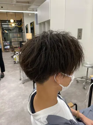 メンズ 大阪梅田 目片 素楽のヘアスタイル