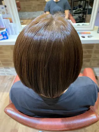 ショート カラー 正司 奈瑠美のヘアスタイル