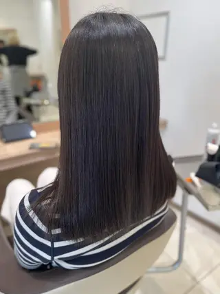 カラー セミロング 江頭 捺希のヘアスタイル