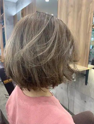 ショート カラー hair salon mementoのヘアスタイル