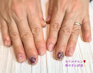 ネイル ショートネイル 森のさんぽ道のネイルデザイン