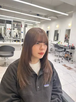 カラー 透明感ベージュ🤎 ナチュラルレイヤーのヘアスタイル