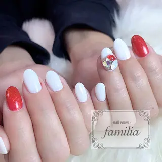 ネイル -nailroom- familiaのネイルデザイン