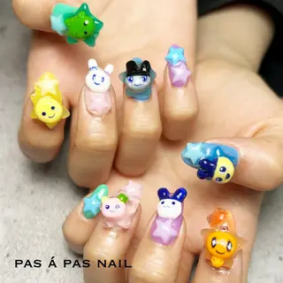 ネイル Yakko pas á pasのネイルデザイン