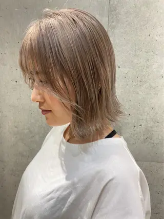 ミディアム カラー 🧸ミルクティー🧸 kousei🧸のヘアスタイル