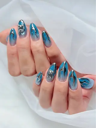 ネイル AneMone Lisaのネイルデザイン