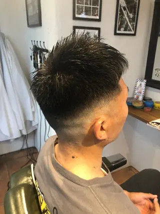 ショート メンズ 冨士川 英樹のヘアスタイル