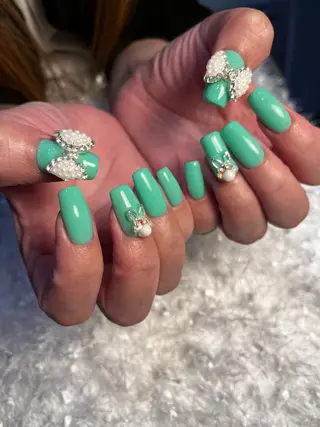 ネイル 金子 彩海のネイルデザイン