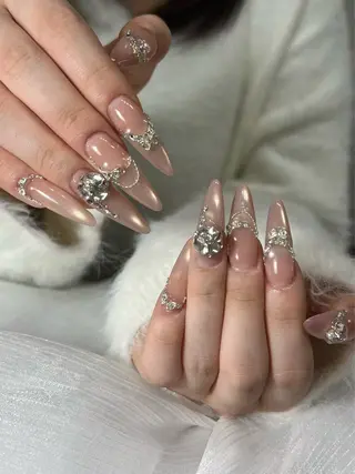 ネイル Luna Gladeのネイルデザイン