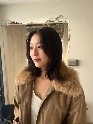 ミディアム Shion/ レイヤー/髪質改善のヘアスタイル