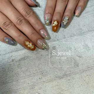 ネイル S. JEWELのネイルデザイン