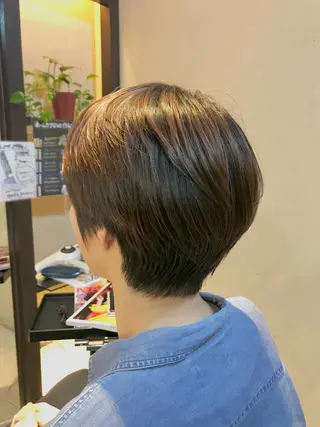 ショート ❣️大人色気レイヤー 美髪縮毛 金山❣️のヘアスタイル