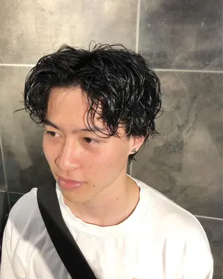 パーマ ヘアアレンジ メンズ ainico+所属・メンズ特化✂️栗原 侑也のヘアスタイル