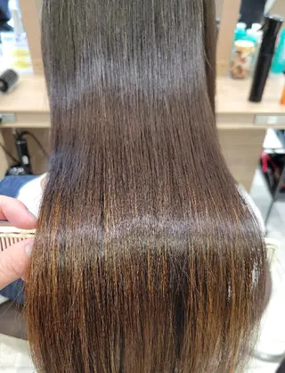 ロング 宮本 秀人のヘアスタイル