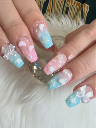 ネイル Kanako 💫のネイルデザイン