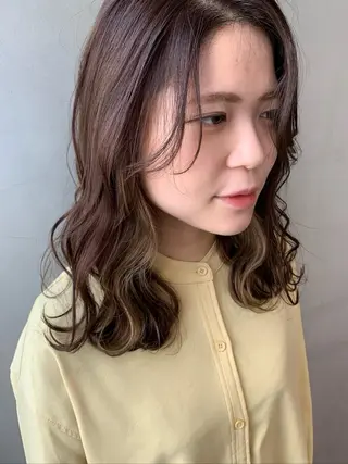 ミディアム カラー パーマ ヘアアレンジ メンズ キッズ ネイル マツエク・マツパ ウルフレイヤーカット /チヒロのヘアスタイル
