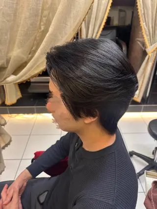 メンズ 透明感カラー️🫧 清水杏乃のヘアスタイル