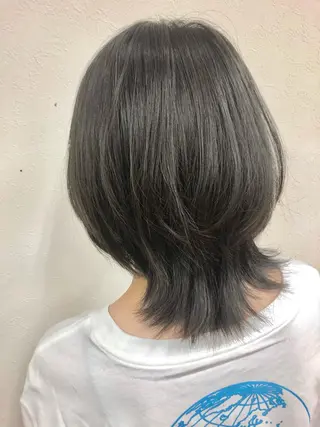 ミディアム ダブルスキルエクステ /羽エクステ白石宇由のヘアスタイル