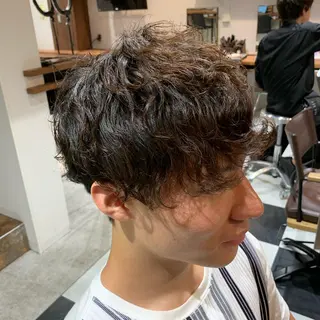 ミディアム 坪井 彰吾のヘアスタイル