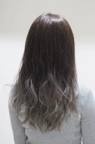 カラー ロング 辻 竜也　のヘアスタイル