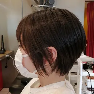 ショート D/i |Y/no. 〈夜スパ17時〜〉のヘアスタイル