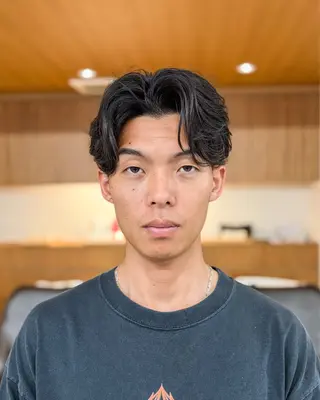 ショート パーマ メンズ 【メンズ縮毛矯正】 FILMS  軍司のヘアスタイル