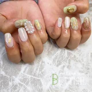 ネイル BETTISH. NANAHOのネイルデザイン