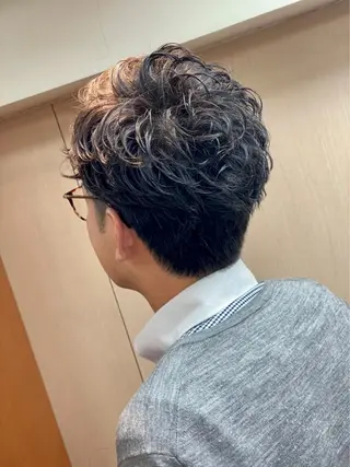 ショート パーマ メンズ TAKUMI/銀座/ ビジネス/フェードのヘアスタイル