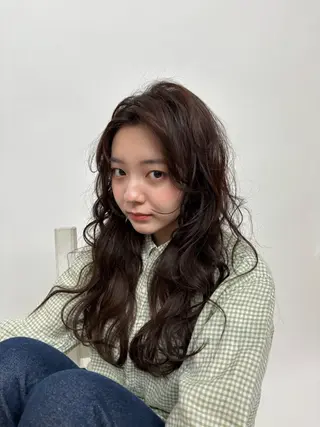 ロング パーマ ENIF ヤマグチアツコのヘアスタイル