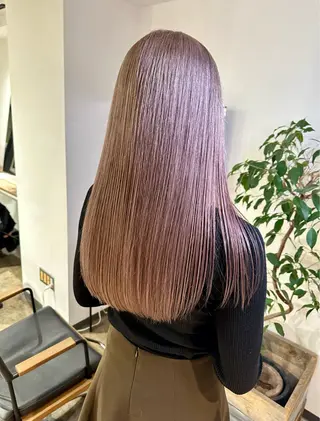ロング カラー ✨艶ブリーチカラー ✨四ノ宮裕己のヘアスタイル