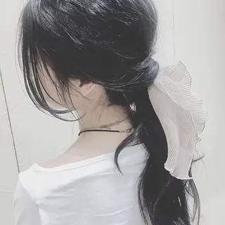 ロング ヘアアレンジ ミドウチ アヤカのヘアスタイル