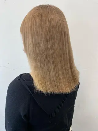 ミディアム カラー ブリーチ　ハイトーン 特化🌈フジタハルキのヘアスタイル