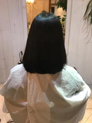 ミディアム 長尾 桃佳のヘアスタイル