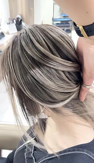 ロング カラー 山崎俊輔/髪質改善 /バレイヤージュのヘアスタイル