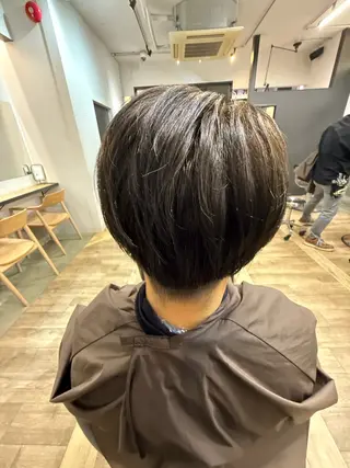 カラー メンズ THREE mark所属・沖部 蓮のヘアスタイル