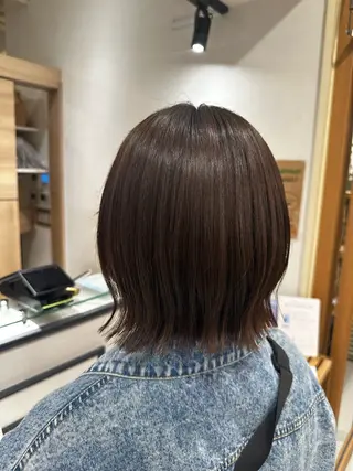 ミディアム カラー 岡本 葵のヘアスタイル