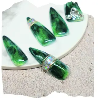 ネイル 大島 七海のネイルデザイン