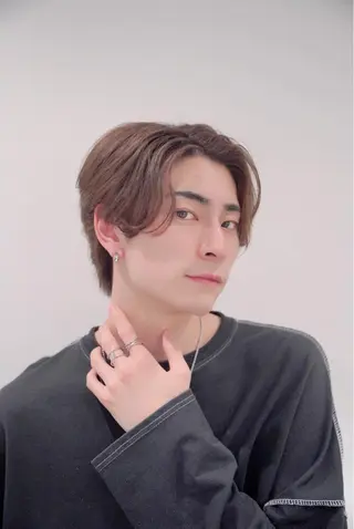 メンズ Ruriブリーチ 酸性ストレートのヘアスタイル