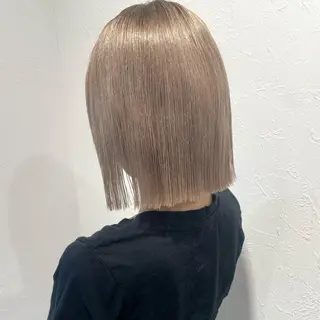ミディアム カラー shiho .のヘアスタイル
