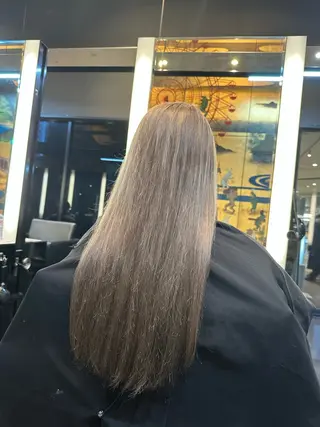 ロング カラー Araki Chikaのヘアスタイル